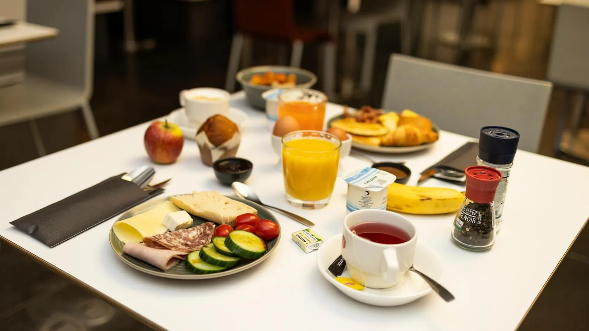 ***  Hotel Louise Brussels Belgium